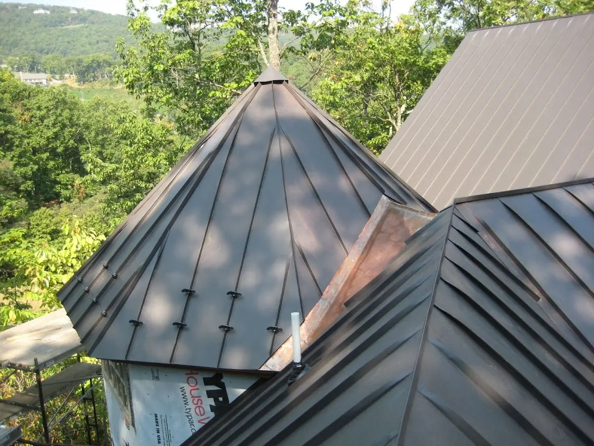 Professional Roof Tarp Installation by Craftsman Roofing in Majestic Ridge Estates